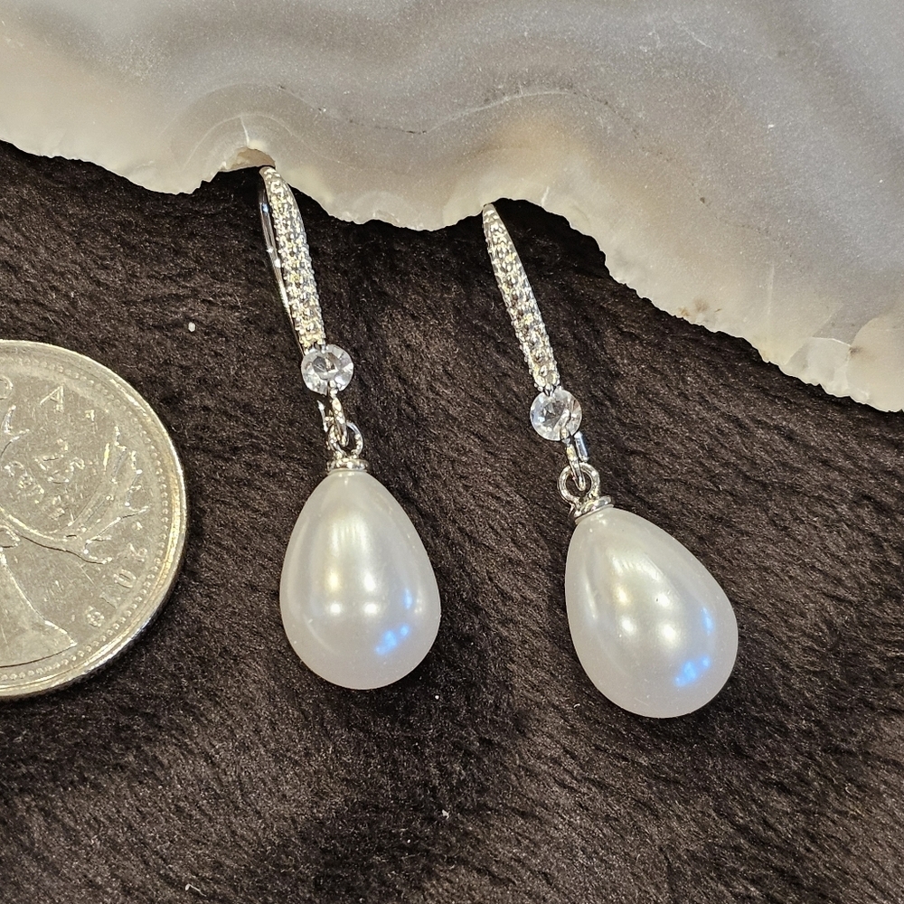 💥4 for $25💥 Waterdrop Faux Pearl Earrings